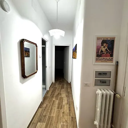 St Peter's Alley *